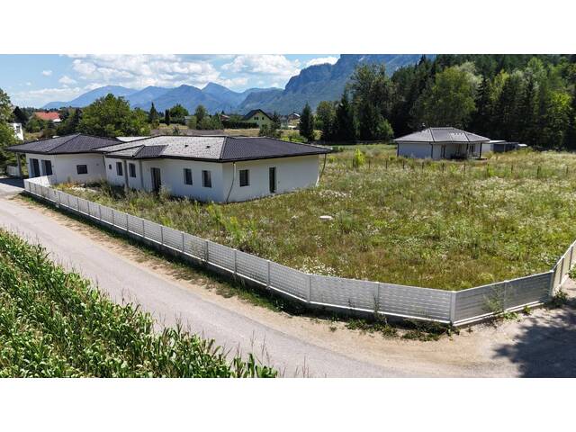Immobilie in Gallizien - Wohnen im modernen 237 m² Bungalow und das Außen wird Ihr persönliches Projekt - Bild 2