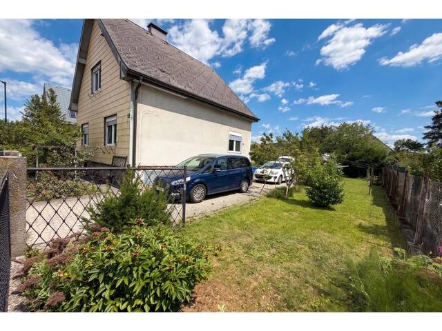 Immobilie in Böheimkirchen - Saniertes Einfamilienhaus mit Doppelgarage, Keller und großem Garten - Bild 3