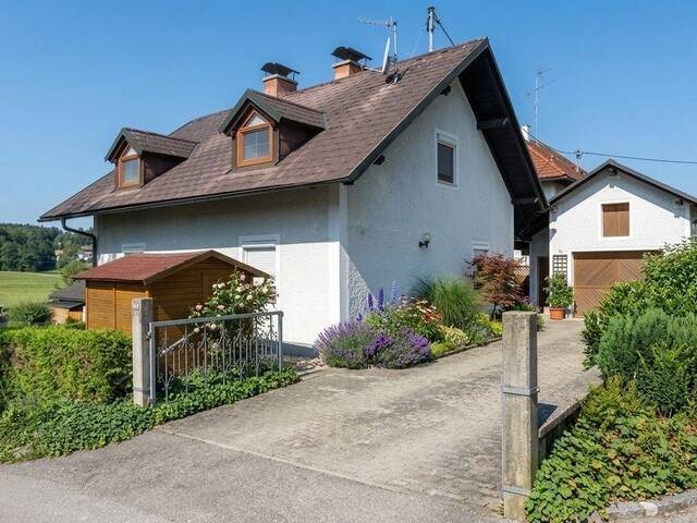 Immobilie in Mehrnbach - Gemütliches Wohnhaus Kachelofen und Garage - Nähe Ried im Innkreis - Bild 1