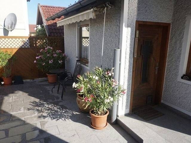 Immobilie in Mehrnbach - Gemütliches Wohnhaus Kachelofen und Garage - Nähe Ried im Innkreis - Bild 2