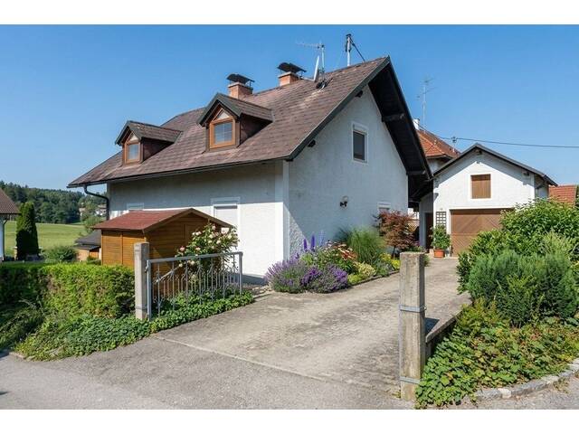 Immobilie in Mehrnbach - Gemütliches Wohnhaus Kachelofen und Garage - Nähe Ried im Innkreis - Bild 4