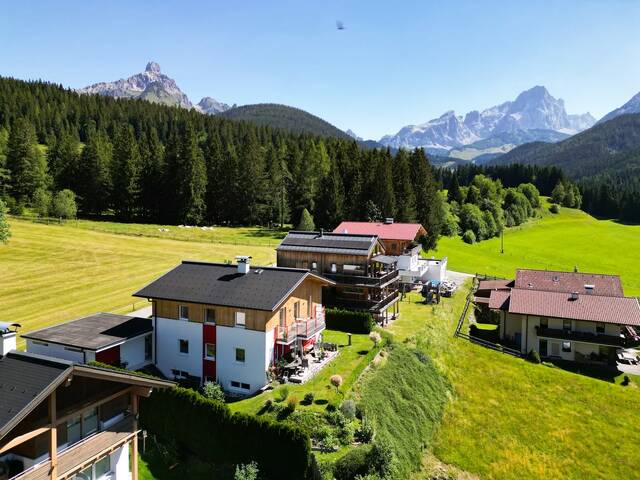 Immobilie in Filzmoos - Torsteinblick: Familienhaus mit unverbaubarem Bergpanorama | 6 Zimmer | 700 m² Grund | Doppelgarage - Bild 1
