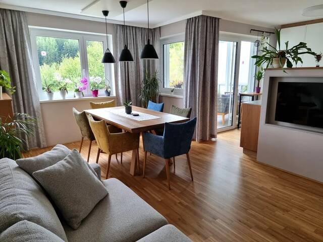 Immobilie in Reichenau im Mühlkreis - Exklusives Wohngefühl mit herrlicher Aussicht und hochwertiger Ausstattung - ca. 90 m² Wohnfläche plus 8 m² Loggia - Bild 2
