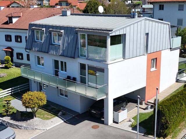 Immobilie in Gallneukirchen - Wohnen und Arbeiten in Gallneukirchen - zwei Wohneinheiten plus Geschäftslokal auf 258 m² - Bild 2
