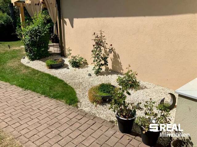 Immobilie in Lambach - Charmante Doppelhaushälfte mit Garten in ruhiger Lage - Bild 4