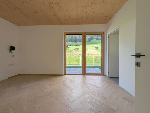 Immobilie in Mieders - Einzigartiges Zuhause auf 132 m² mit weitläufiger Terrasse und Kaminofen - Bild 4