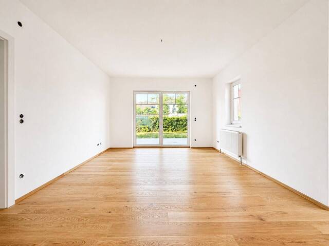 Immobilie in Neuzeug - Generalsanierte 2-Zimmer-Erdgeschosswohnung mit sonniger Südwest-Terrasse in Neuzeug - Bild 1