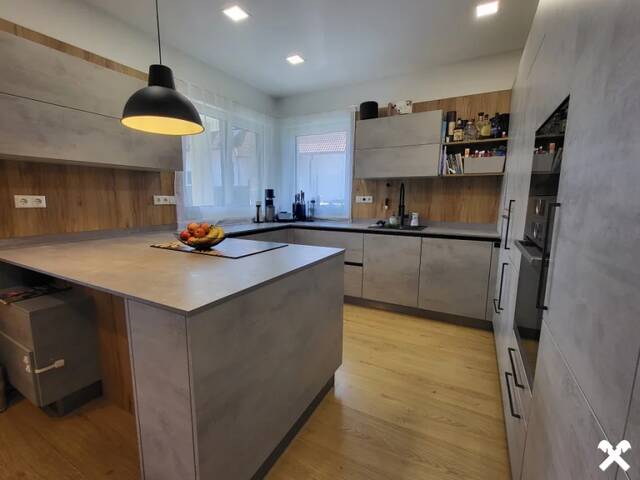 Immobilie in Schildorn - Neuwertiges Wohnhaus in schöner, ländlicher Ruhelage - Bild 1