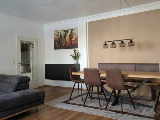 Immobilie in Mürzzuschlag - Einziehen und wohlfühlen - umfassend sanierte Familienwohnung mit Balkon, Lift und Grünlage in Mürzzuschlag - Bild 0
