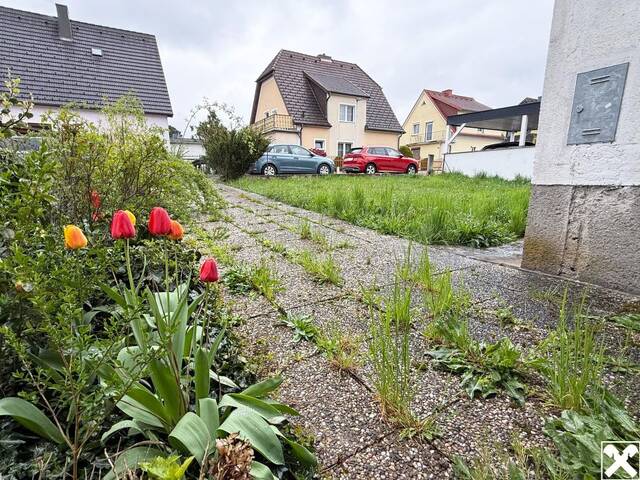Immobilie in Krummnußbaum - Einfamilienhaus mit viel Platz & großem Garten im Ortskern von Krummnussbaum! - Bild 2