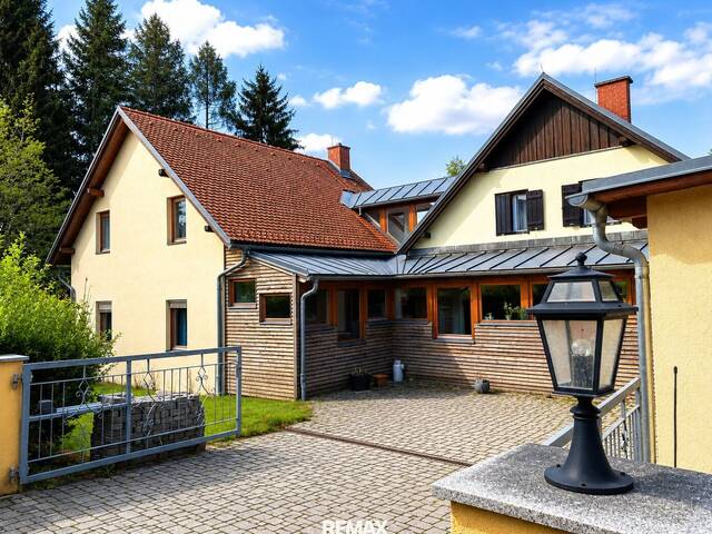 Immobilie in Weinitzen - Einfamilienhaus mit großzügigem Platzangebot auf Gartengrundstück mit Schwimmteich - Bild 0