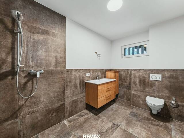Immobilie in Kufstein - Moderne 2-Zimmer-Wohnung mit Garten & Terrasse! - Bild 2