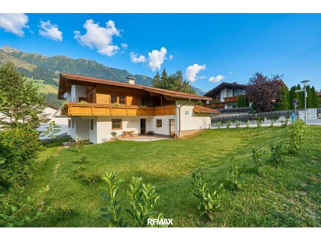 Immobilie in Neustift im Stubaital - Großzügiges Wohnhaus | Garten | Bergblick | 2 Wohnungen davon 1 Ferienwohnung - Bild 0