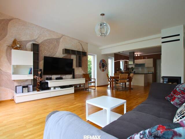 Immobilie in Weigelsdorf - Einziehen und Wohlfühlen - Bungalow mit Charme - Bild 2