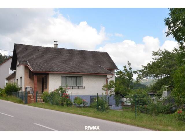 Immobilie in Mühldorf - Charmantes Einfamilienhaus mit großem Naturgarten, Gewölbekeller und herrlichem Ausblick - Bild 3