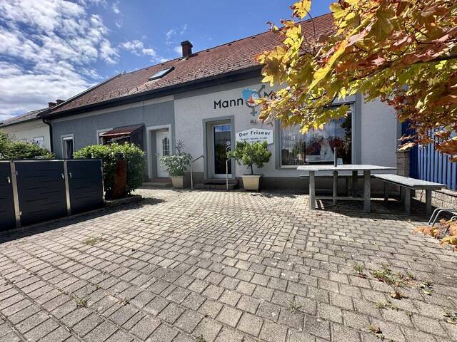 Immobilie in Möllersdorf - Wunderschönes Einfamilienhaus mit Geschäftslokal - Bild 0