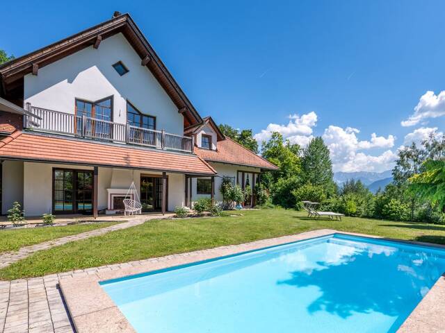 Immobilie in Maria Rain - STIL mit FERNBLICK | Traumhafte Landhausvilla in Stadtnähe - Bild 0