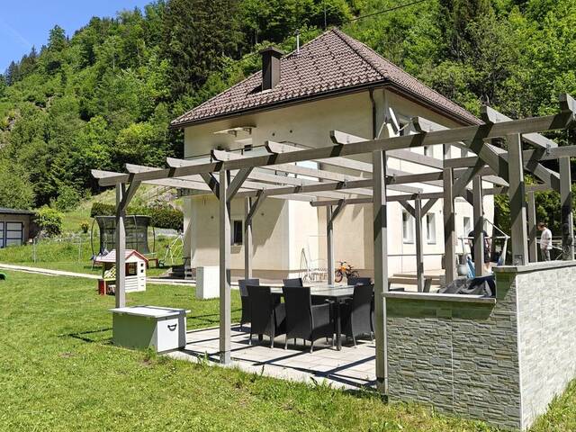 Immobilie in Labientschach - Wohnhaus in Labientschach: Gepflegtes Domizil mit Balkon und Garage, großes Grundstück! - Bild 1