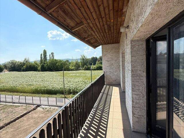 Immobilie in Traismauer - Großzügiges Haus in Traismauer mit Garten, Balkon & Garage – renovierungsbedürftig! - Bild 4