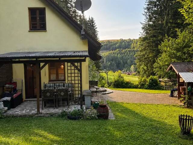 Immobilie in Warth - Preisreduktion! NATURIDYLLE MIT FERNBLICK ? CHARMANTES EINFAMILIENHAUS AUF ÜBER 1.000 M² GRUNDSTÜCK IN ABSOLUTER RUHELAGE - Bild 2