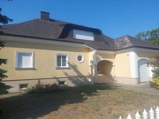 Immobilie in Pama - 2422 Pama - repräsentatives Einfamilienhaus mit großem Grundstück - Bild 2