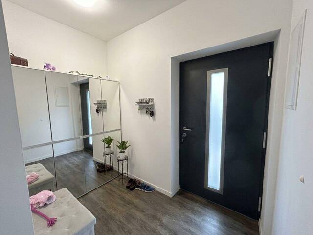Immobilie in Diersbach - Möblierte Moderne 4-Zi-Terrassenwohnung in Diersbach, 117m², 2 Stellplätze, Fußbodenheizung - Bild 1