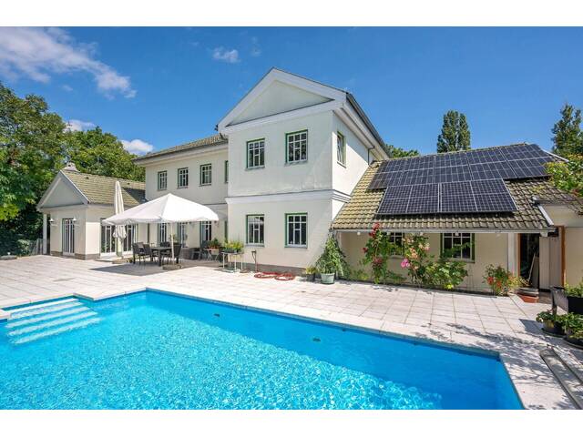 Immobilie in Kottingbrunn - Gepflegtes Familienrefugium mit Pool, großem Garten und viel Platz - Bild 0
