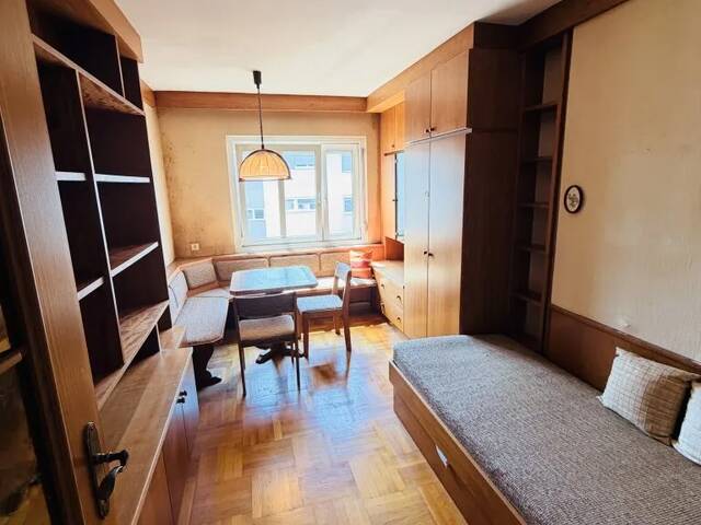 Immobilie in Gleisdorf - Sanierungs-Juwel in Gleisdorf: 87m² Wohnung mit Loggia & Grünblick wartet auf Sie! - Bild 1