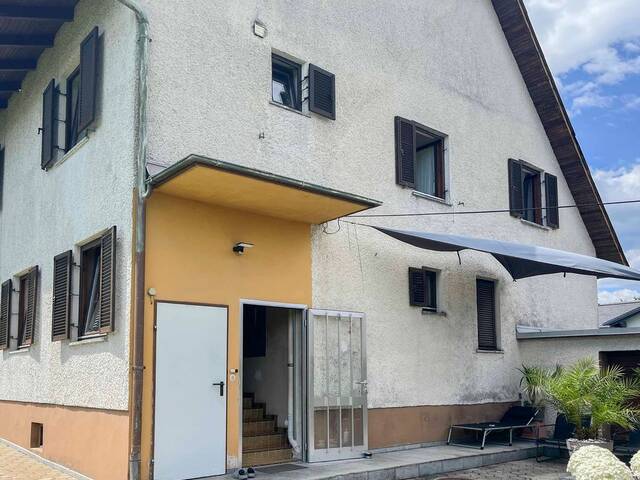 Immobilie in Schamberg - Ruhig gelegenes sanierungsbedürftiges Einfamilienhaus mit großen Grundstück - Bild 1