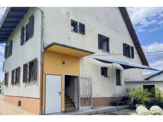 Immobilie in Schamberg - Ruhig gelegenes sanierungsbedürftiges Einfamilienhaus mit großen Grundstück - Bild 4
