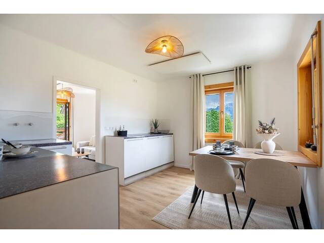 Immobilie in Wernberg - ***Zuhause auf der Sonnenseite*** Haus in ruhiger Sackgasse mit unverbaubarem Ausblick - Bild 2