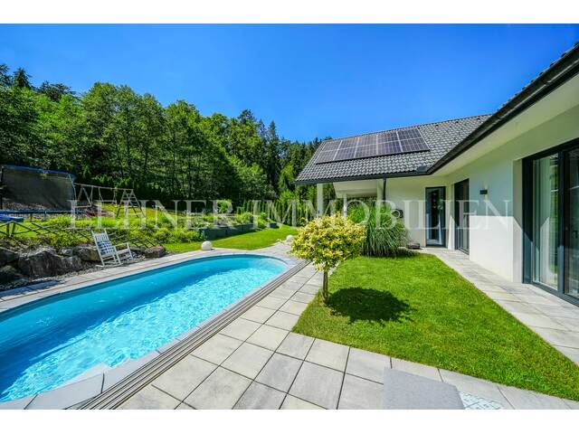 Immobilie in Tobelbad - * TOBELBAD * ABSOLUTE GRÜNRUHELAGE AM WALDRAND - GEPFLEGTER BUNGALOW MIT POOL - Bild 3