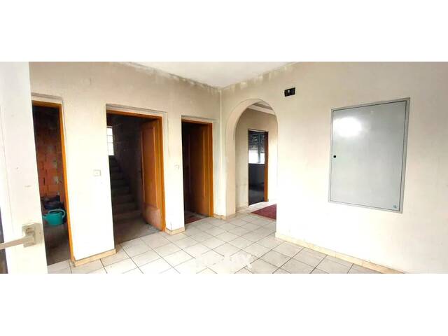 Immobilie in Halbturn - Einfamilienhaus lädt zum Fertigstellen ein - Bild 2