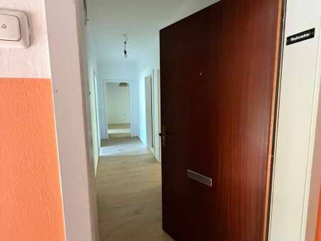 Immobilie in Mürzzuschlag - Sanierungsbedürftige 3-Zimmer-Wohnung – Ideal für Eigennutzer & Anleger - Bild 3