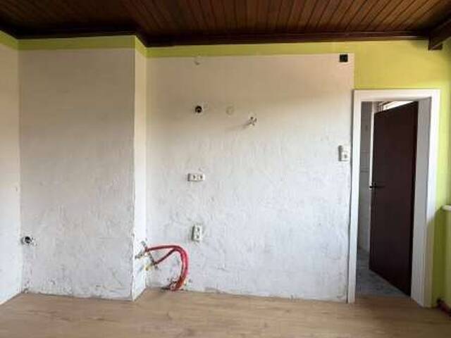 Immobilie in Mürzzuschlag - Sanierungsbedürftige 3-Zimmer-Wohnung – Ideal für Eigennutzer & Anleger - Bild 4