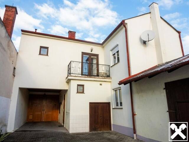 Immobilie in Purbach am Neusiedler See - PREISREDUZIERT! Geräumiges Einfamilienhaus am Stadtrand mit Nebengebäude ! - Bild 1