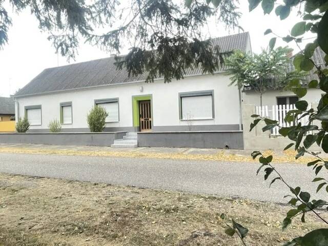 Immobilie in Deutsch Jahrndorf - Bungalow in ruhiger Lage: uneinsehbarer Garten - Bild 0