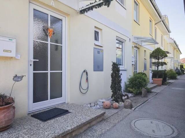 Immobilie in Tribuswinkel - Stilvolles Eckreihenhaus mit Garten-Idylle in Tribuswinkel - Bild 1