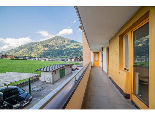 Immobilie in Kaltenbach - Helle 3-Zimmer-Eigentumswohnung in Kaltenbach mit Bergblick, Schwedenofen und Garage - Bild 3