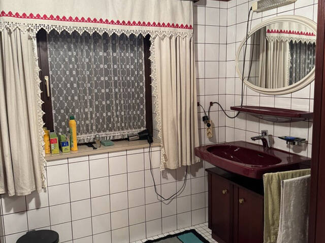 Immobilie in Straden - Großzügiges 9-Zimmer-Haus in Straden, Garten, Pool, Garagen und 40 m² Wintergarten – 280 m² Wohnkomfort in Toplage - Bild 2