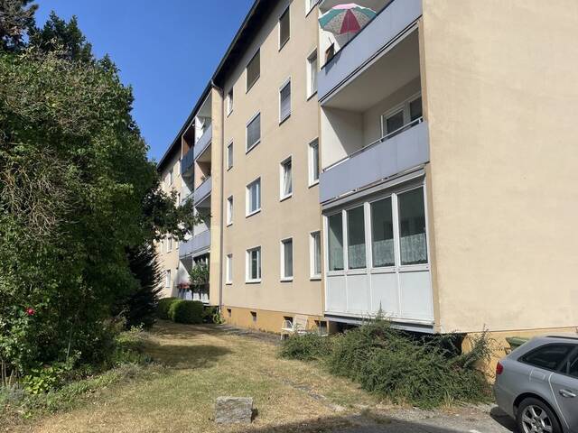 Immobilie in Vöcklabruck - Gepflegte 4-Zimmer-Eigentumswohnung in zentraler Lage von Vöcklabruck - Bild 1