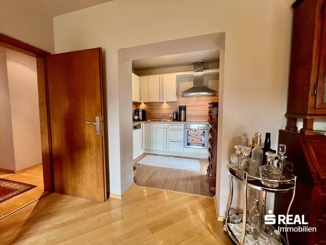 Immobilie in Kitzbühel - 3,5-Zi-Wohnung mit Balkon & Garage zum attraktiven Preis in Kitzbühel - Bild 2