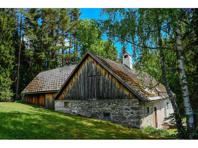 Immobilie in Groß Gerungs - Waldviertel gepflegtes Ferienhaus - Historischer Dreiseithof BJ 1790 mit gepflegtem Garten - Bild 2