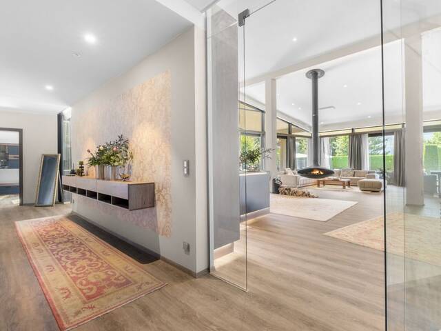 Immobilie in Höfling - Ich bin kein gewöhnliches Haus | Kernsaniert 2024 | Wellnessgarten & Absolute Privatsphäre | 1.600 m² Grundstück - Bild 1