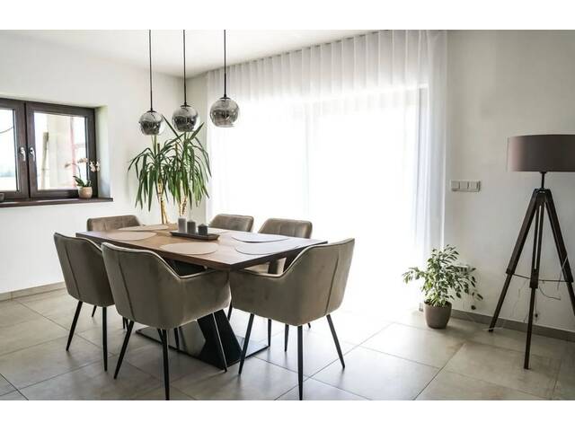 Immobilie in Burgkirchen - Provisionsfreies, kernsaniertes Einfamilienhaus mit 980 m² Grundstück und Wärmepumpe - Bild 4