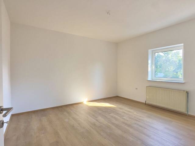 Immobilie in Wels - Günstige 4-Zimmer Eigentumswohnung in Wels - Sofort einziehen! - Bild 0