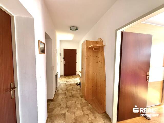 Immobilie in Asten - Preiswert kaufen, statt teuer mieten! *3-Zimmer-Wohnung mit Lift und TG-Platz in Asten - Bild 2