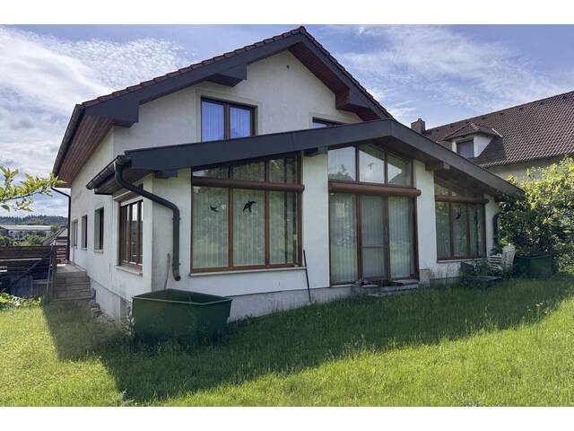 Immobilie in Leiben - Großzügiges Haus in ruhiger, familiärer Lage in Leiben freut sich auf neue Eigentümer! - Bild 3