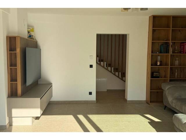 Immobilie in Keutschach - Traumhafte 4-Zimmer Wohnung mit großzügigen Freiflächen und Seeblick! - Bild 4