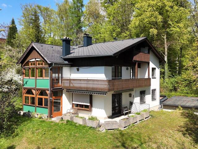 Immobilie in Altmünster - Zwei Wohnungen. Ein Haus. Und Platz für das, was einem wirklich wichtig ist. - Bild 0